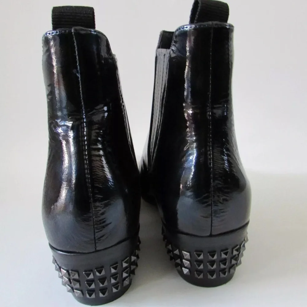 Donald J Pliner Milann Ankle Boots Studded Patent Black Iridescent size 6